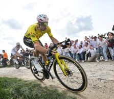 48,91 km/h sobre adoquines ¿cómo Van Aert y Pogacar reventaron el récord de velocidad en Roubaix?