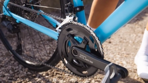 Shimano reduces weight and improves shifting in its most affordable range for road and gravel, this is the new CUES 2x11