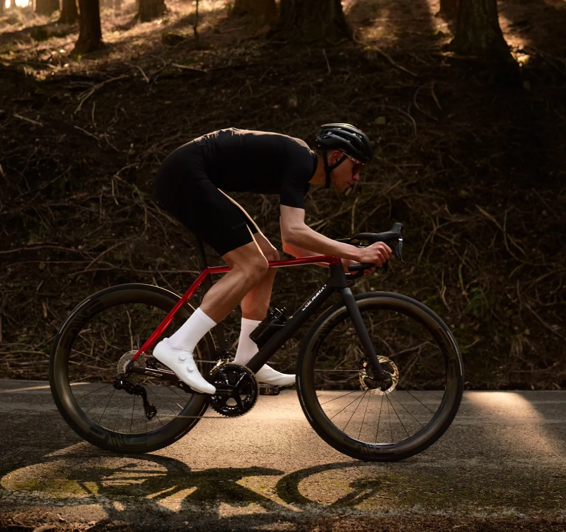 Colnago présente la C72, sa nouvelle œuvre artisanale fabriquée en Italie