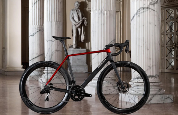 Colnago presenta la C72, su nueva obra artesanal hecha en Italia