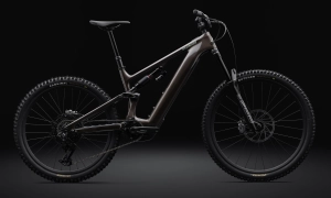 Nouvelle Specialized Levo 4 EVO, un VTT électrique qui grimpe comme un trail