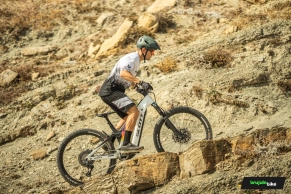 The weight of the cyclist, the invisible limit of e-MTBs