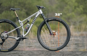 A FOX fork for 32” appears for the first time and changes the game