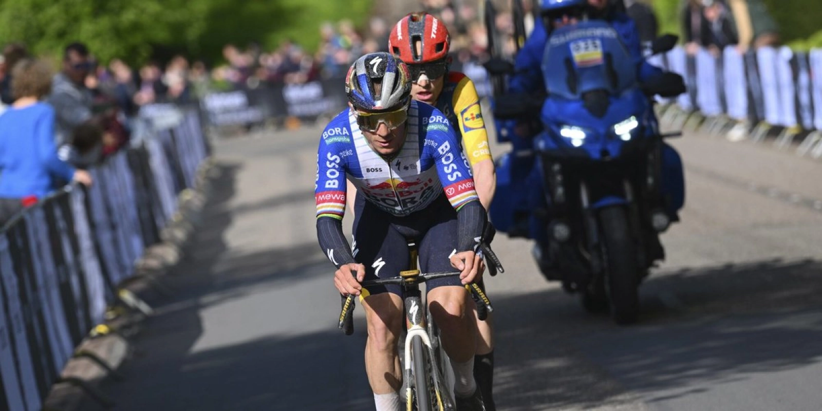 Evenepoel se toma la revancha y Paula Blasi hace historia en la Amstel Gold Race 2026