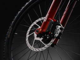 Specialized reaches a new technological level with the S-Works Demo 11
