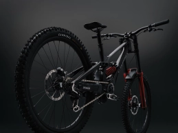 Specialized reaches a new technological level with the S-Works Demo 11