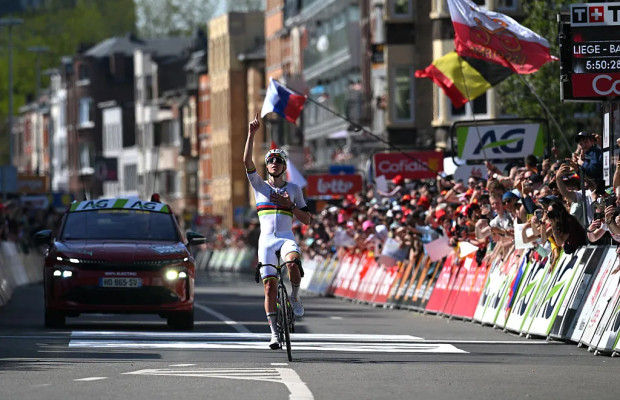 Pogacar vence a Liège 2026 e Seixas se destaca diante dos melhores