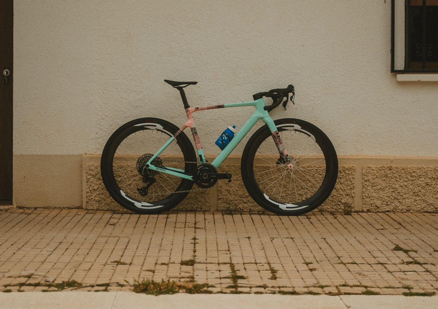 Detailing the SCOTT Addict Gravel with which Alberto Barroso won the 2026 Gravel Championship of Spain.