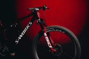 Flip Chip en posición alta y modo Magic Middle: así configura Haley Batten su nueva Specialized Epic 9 para Corea