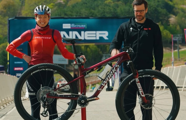 Flip Chip en posición alta y modo Magic Middle: así configura Haley Batten su nueva Specialized Epic 9 para Corea