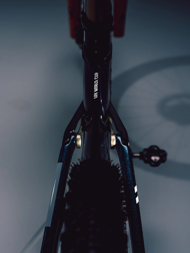 Canyon Lux World Cup CFR 2027: más ligera, más radical y con anti-squat ajustable