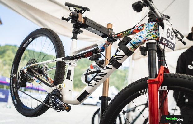Rissveds estrena una versión única de la nueva Canyon Lux World Cup CFR
