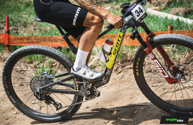 ¿Es la nueva Scott Spark 2027? El equipo ya corre con un prototipo inédito