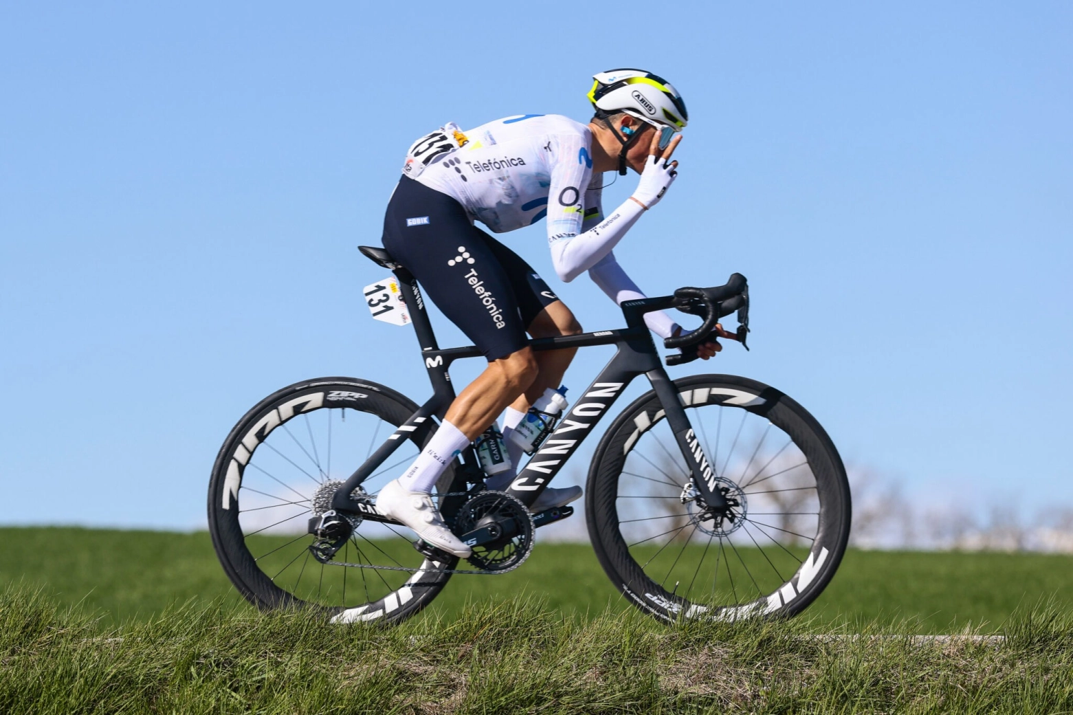 Chasing stages and climbing onto the podium: Enric Mas leads an ambitious Movistar Team for the 2026 Giro d'Italia
