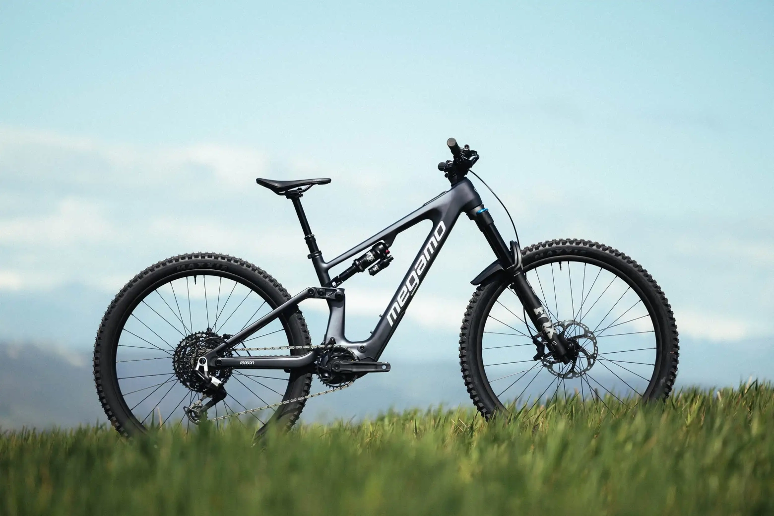 We recommend 5 eMTBs for €5,000 that set the current standard for electric trails