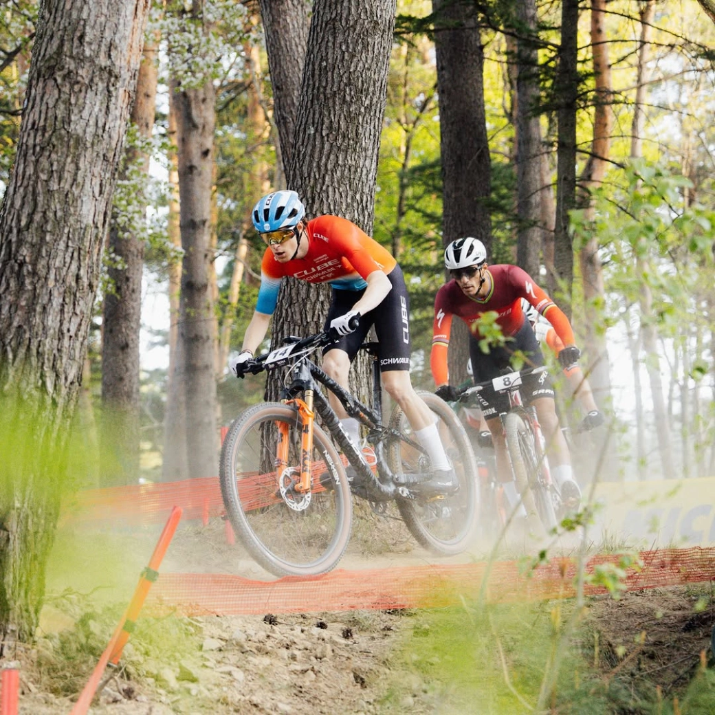 A grande revelação da Copa do Mundo XCO correu com a futura Cube AMS Zero99