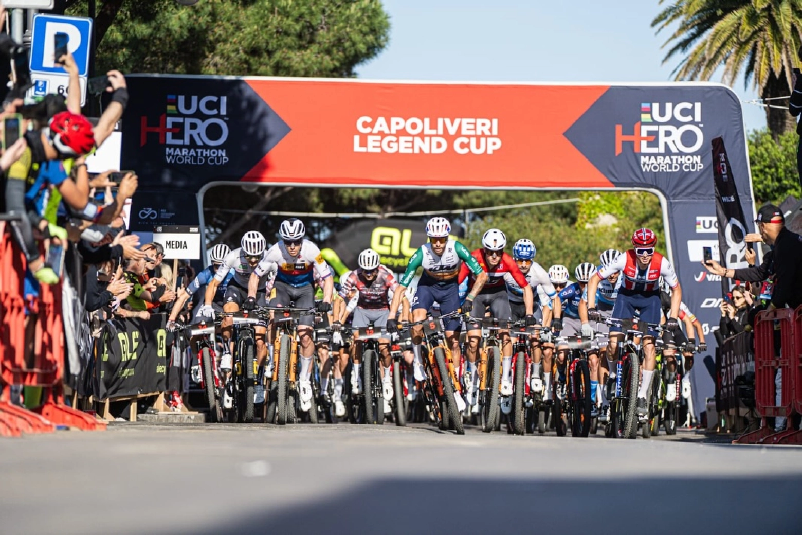 Natalia Fischer sube al podio en la Copa del Mundo XCM de Capoliveri y Valero hace Top 15: Dorigoni y Weinbeer ganan