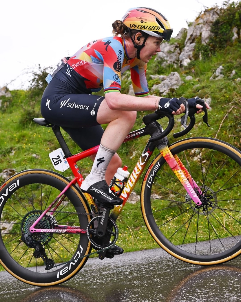 Una Tarmac SL8 con transmisión de MTB para sobrevivir al Angliru