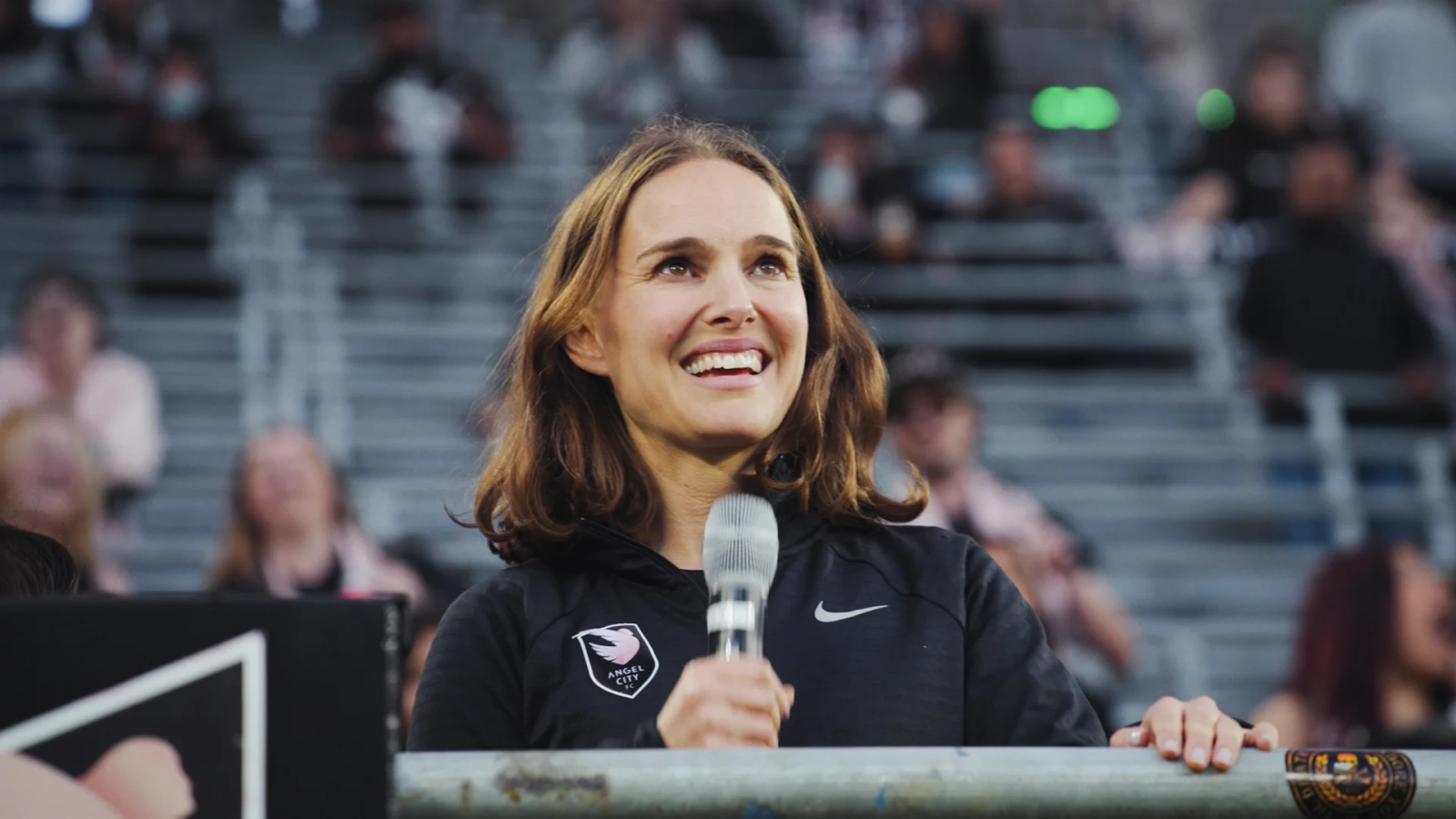 El Tour de Francia más oscuro llega a Hollywood con Natalie Portman y Jonathan Bailey de protagonistas