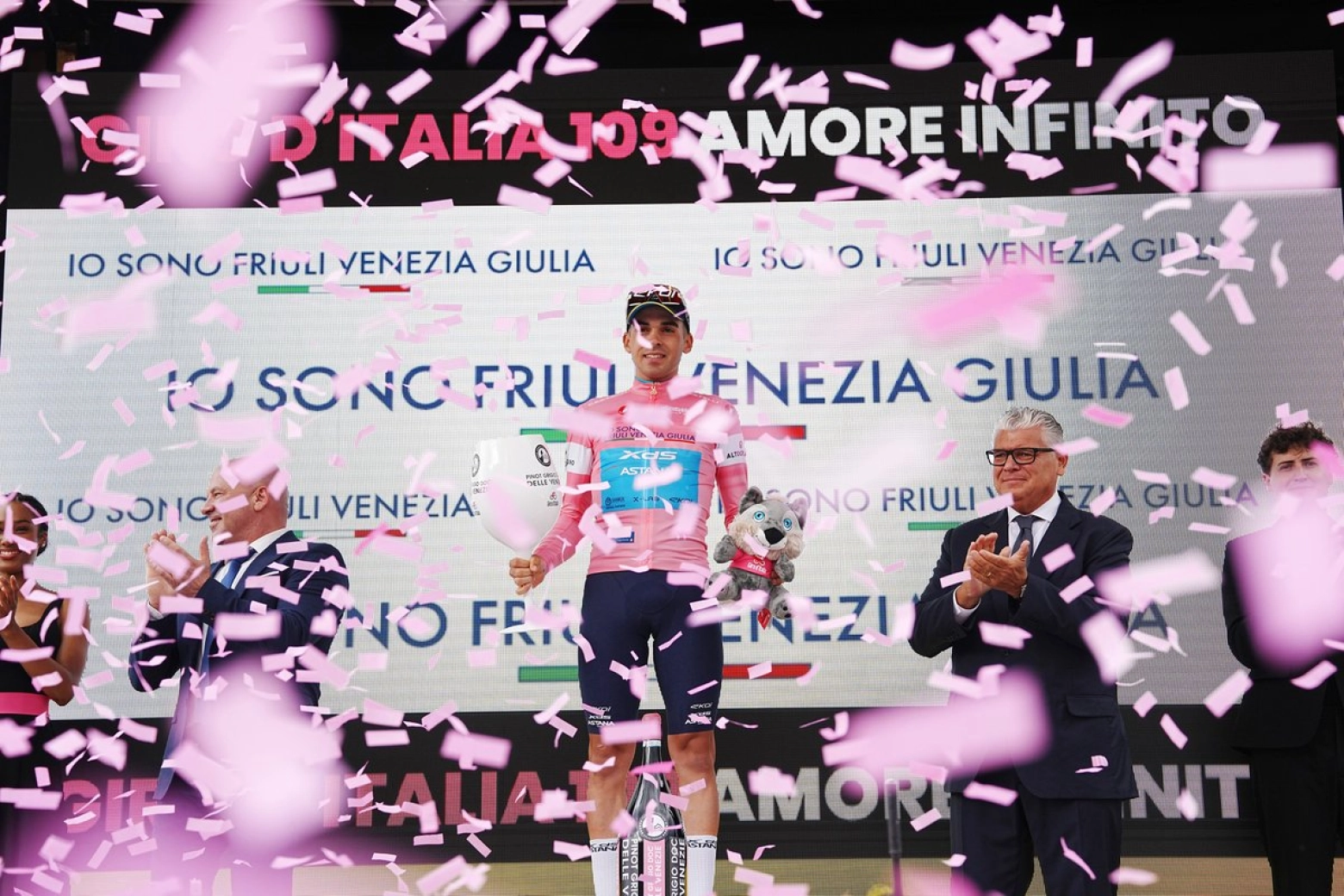 Paul Magnier wins again in the Giro after a thrilling sprint against Milan and Groenewegen