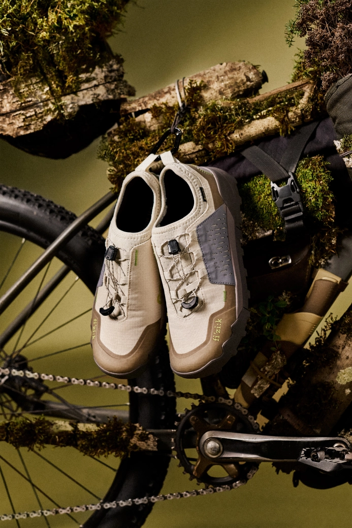 Fizik presenta una Ergolace 2 completamente rediseñada y más preparada para aventuras off-road