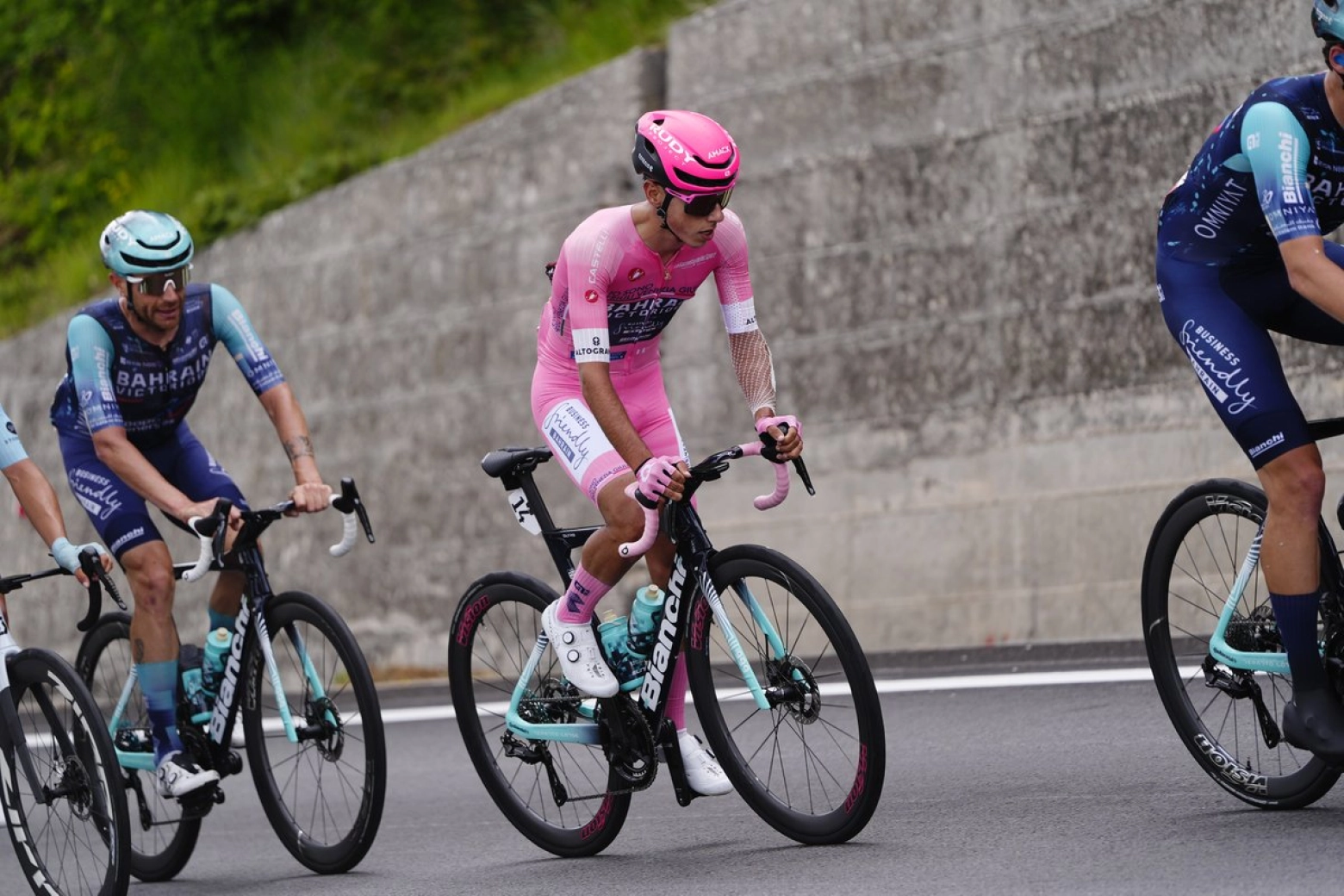 Vingegaard revienta el Blockhaus y lanza el primer golpe del Giro 2026