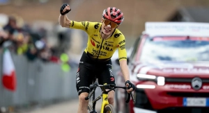 Vingegaard shatters the Blockhaus record with an attack averaging 450 watts