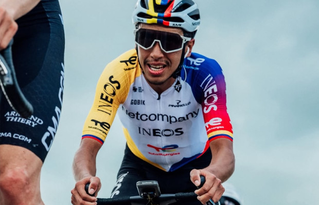Egan Bernal had "his best 40 minutes" and still lost almost three minutes to Vingegaard