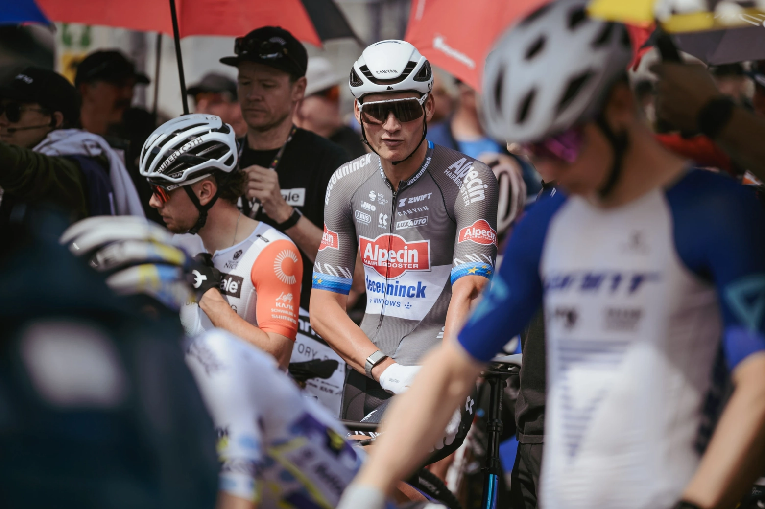 Nove Mesto juega al misterio con Van der Poel y desata los rumores sobre su regreso al XCO