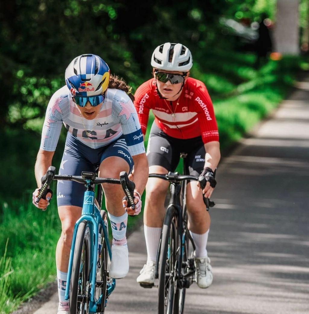 Kate Courtney wins in her road debut