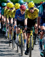 Vingegaard will have to race the Giro time trial in a suit designed for Evenepoel