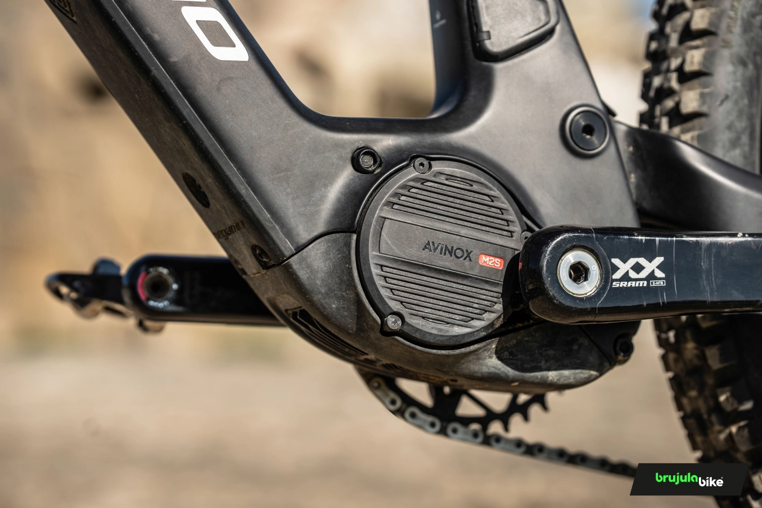 Avinox responde a las críticas y defiende los motores potentes para eMTB: “Más potencia no significa más velocidad”