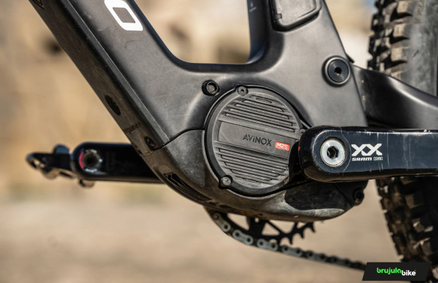 Avinox responde a las críticas y defiende los motores potentes para eMTB: “Más potencia no significa más velocidad”