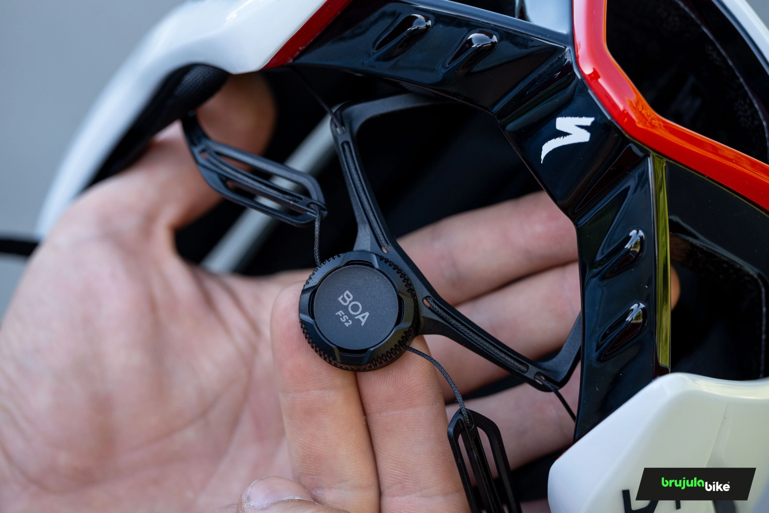 Probamos el nuevo Specialized S-Works Evade 4: no revoluciona la saga, pero mejora prácticamente todo