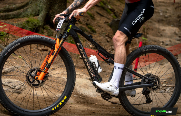 ¿Nueva Orbea Oiz 2027? cazamos un prototipo en Nové Mesto y apunta a un cambio radical