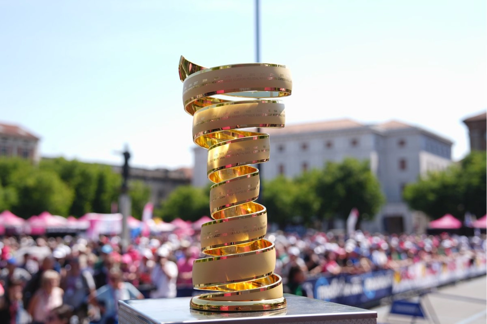 El Giro critica que el Tour haya fijado fechas sin aprobación de la UCI