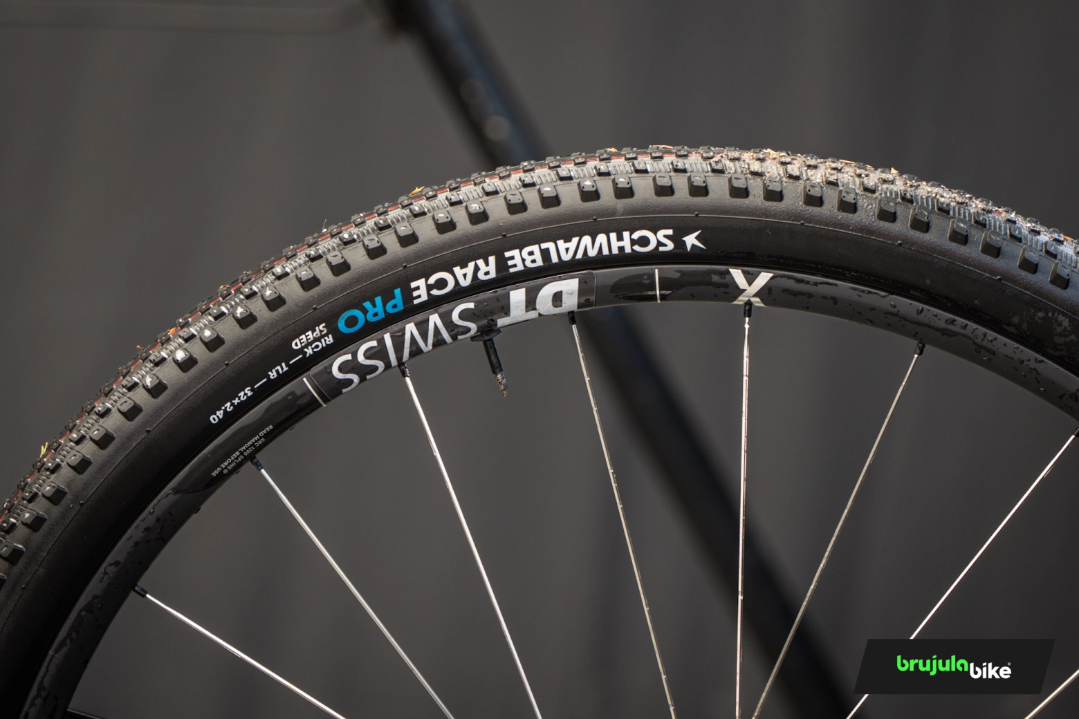 DT Swiss llevó una MTB de 32" a Nove Mesto y ya está a la venta
