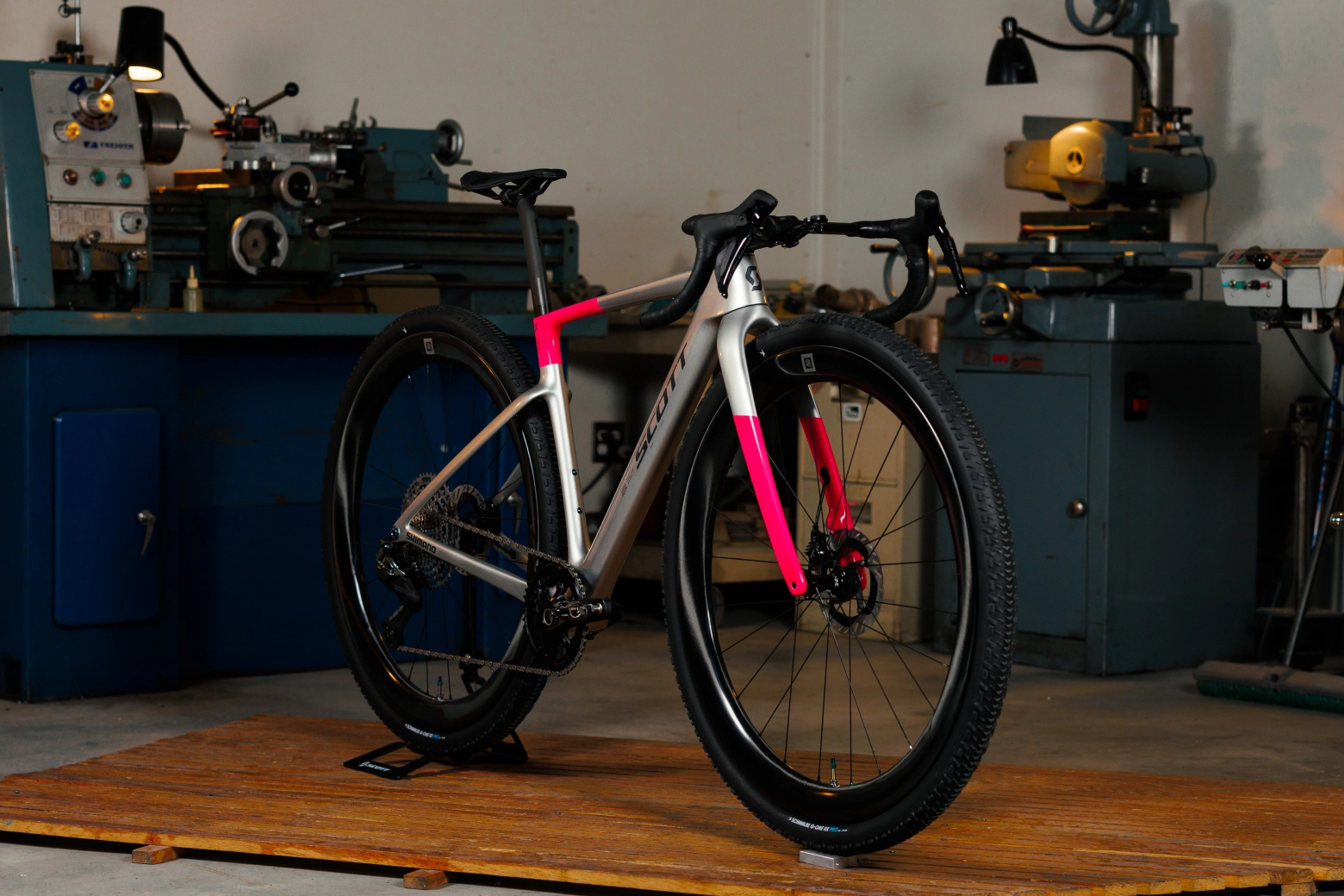 SCOTT entra en las 32” con esta gravel radical: así es la SCOTT RC Gravel 32