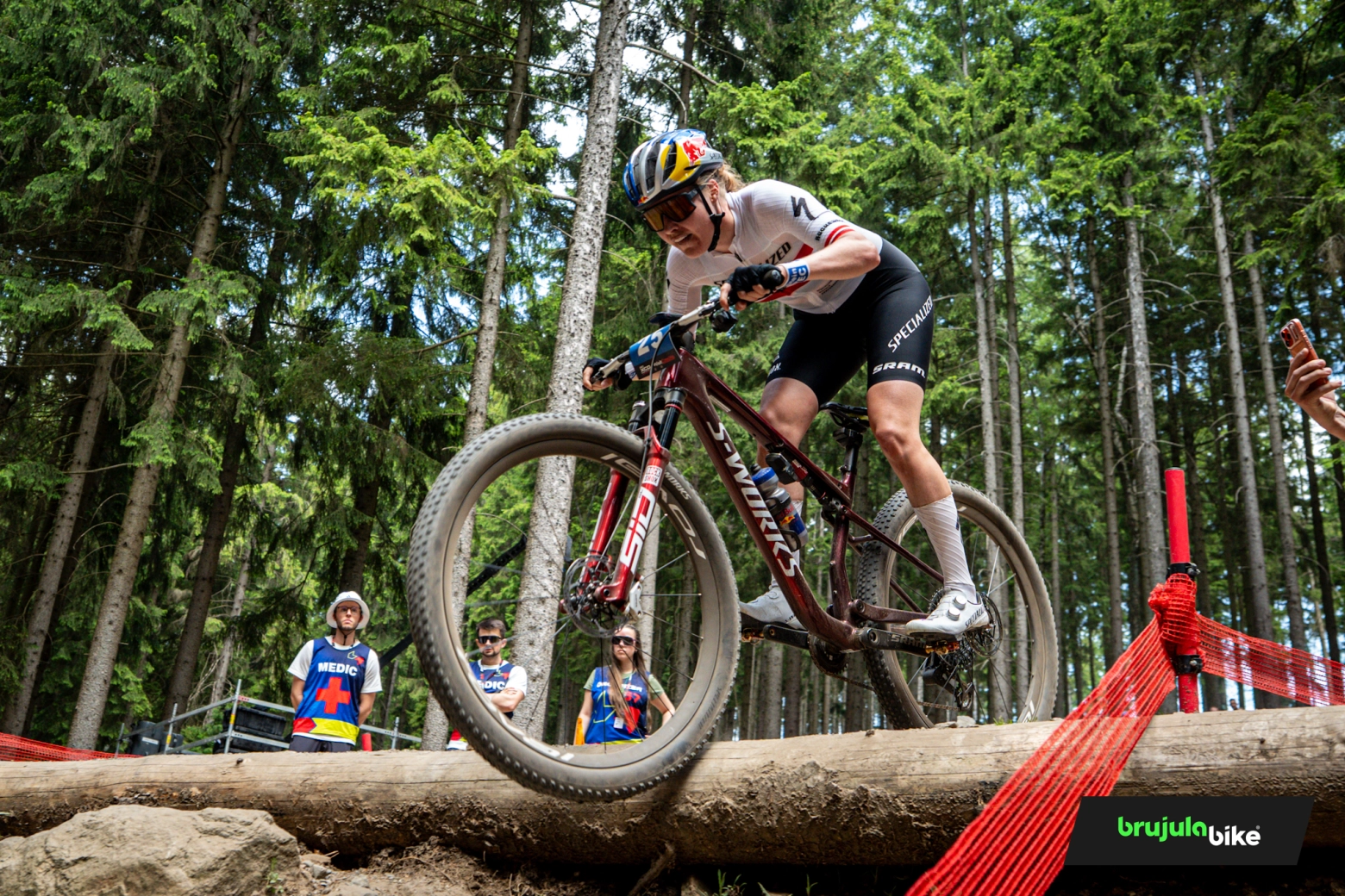La S-Works Epic 9 volvió a ganar en Nove Mesto: al detalle la bici de Laura Stigger