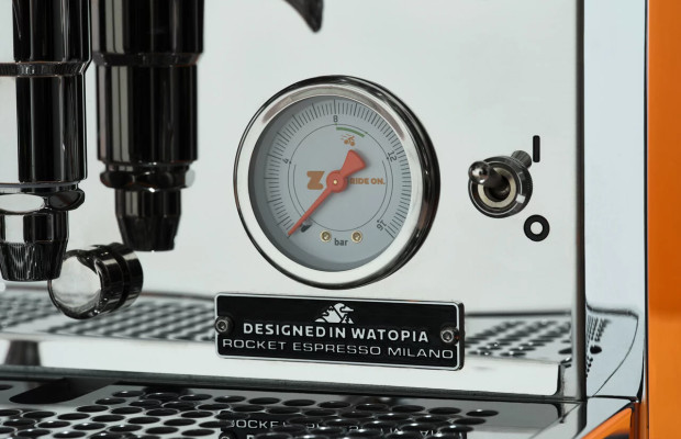 Zwift lanza una exclusiva cafetera Rocket Espresso con un precio premium