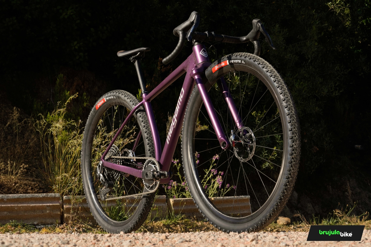 Megamo gravel 32767