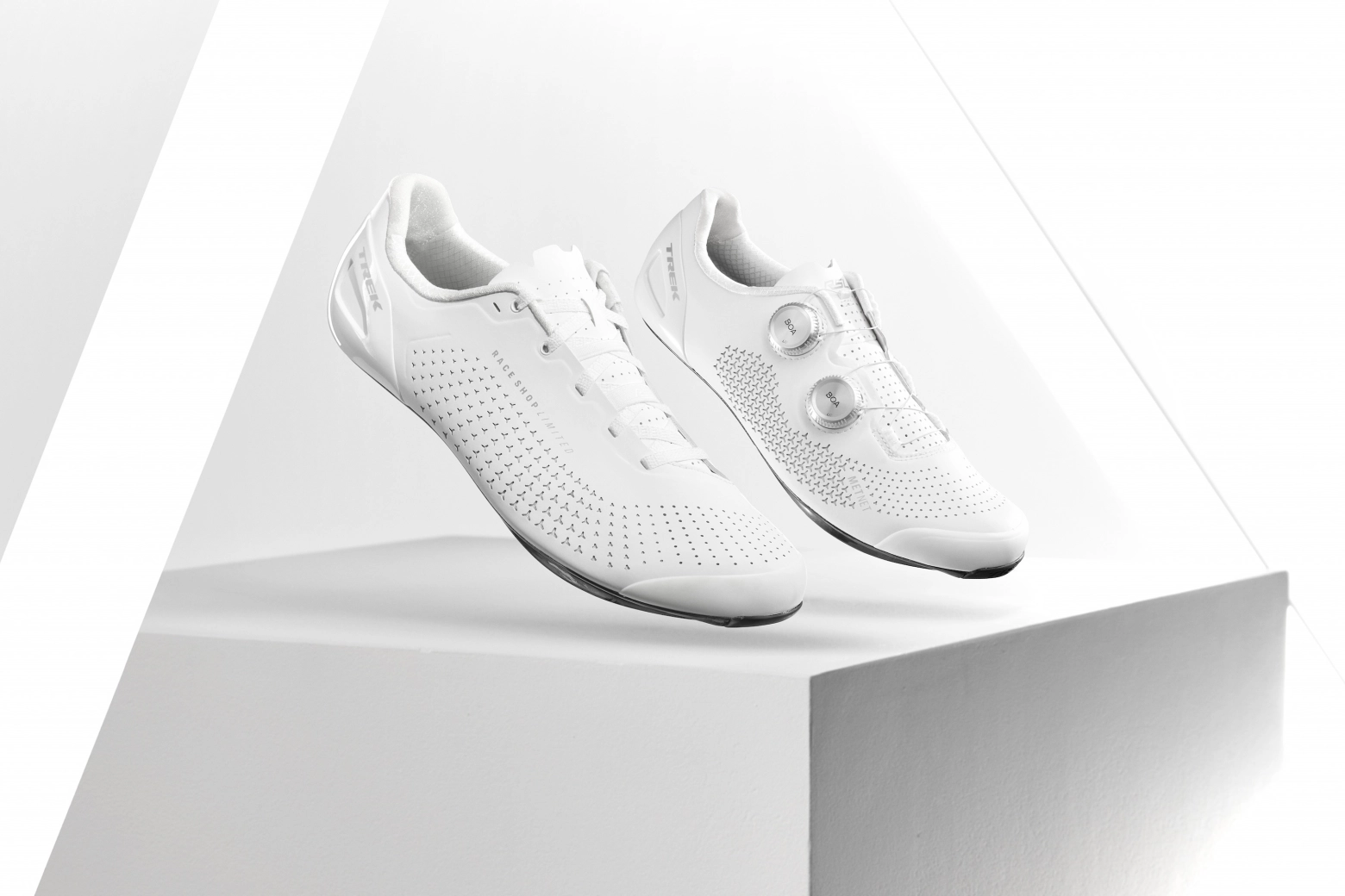 tk26-launch-rsl-laces-lifestyle-64