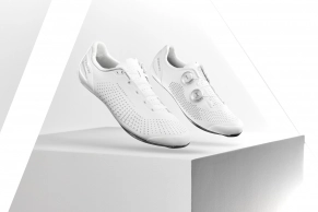 tk26-launch-rsl-laces-lifestyle-64