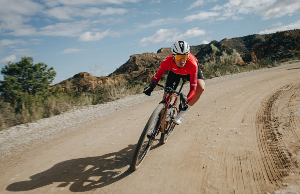 New Specialized Roval Terra Cockpit, its lightest and most comfortable gravel handlebar to date