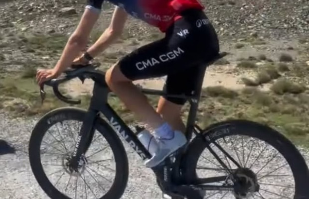Paul Seixas rueda con una misteriosa Van Rysel inédita antes de debutar en el Tour de Francia