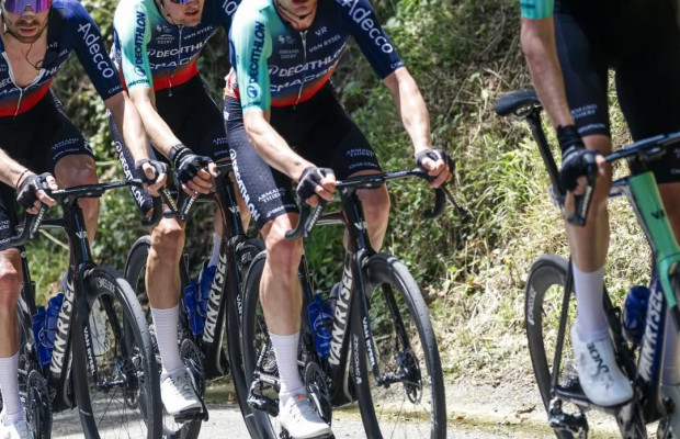 A nova Van Rysel de Paul Seixas já está competindo: estreia surpresa antes do Tour de France