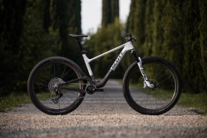 676360-MY27_SPARK_RC_WORLD_CUP_EVO_2026_