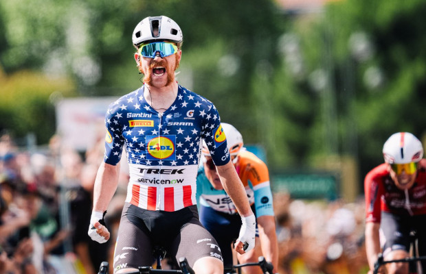 L'échappée s'impose à nouveau sur le peloton et Quinn Simmons remporte la victoire