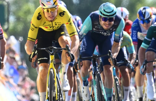 “Aujourd'hui, j'avais plus mal au coude que les autres jours” : Van Aert a gagné au Dauphiné, mais sa blessure reste une énigme