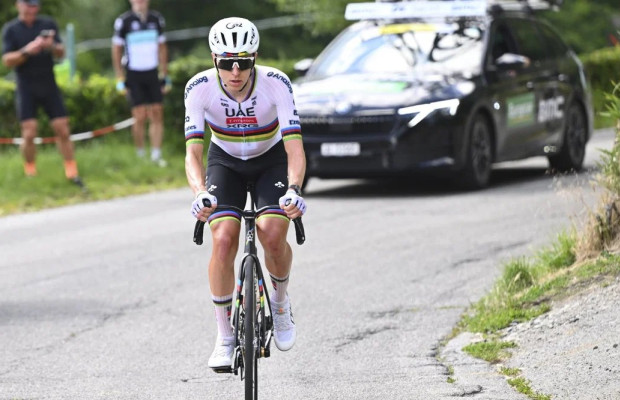 Pogacar barre a todos sus rivales con una exhibición de 70 kilómetros en solitario para estrenar el Tour de Suiza 2026